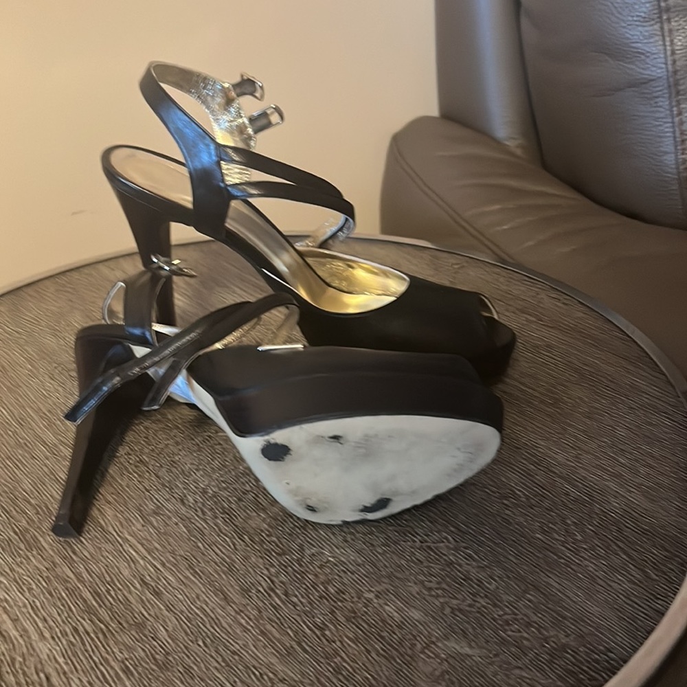 GF Ferre shoes - Picture 2 of 4
